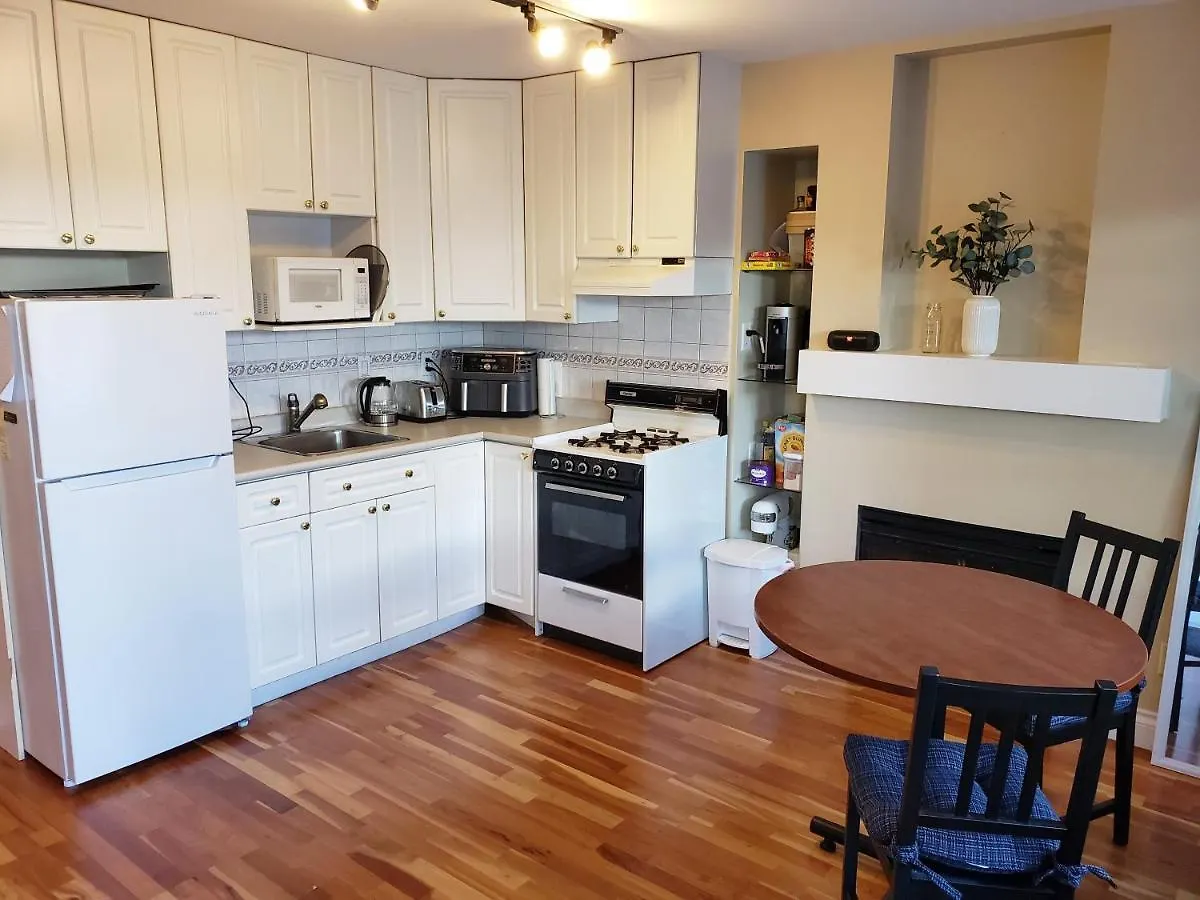 Bright Garden Suite By Forest & Beach & Ubc Vancouver Holiday home