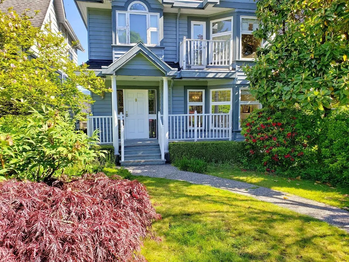 Holiday home Bright Garden Suite By Forest & Beach & Ubc Vancouver